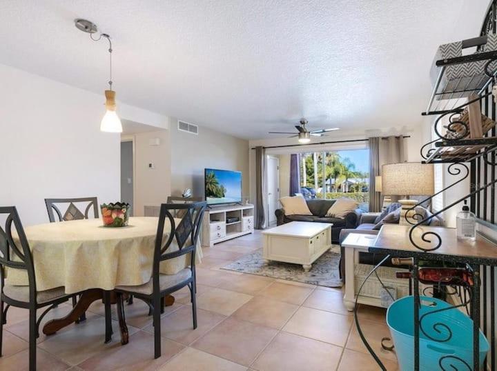 2bed/2bath Next To Siesta Key ~a Hidden Gem * Sarasota